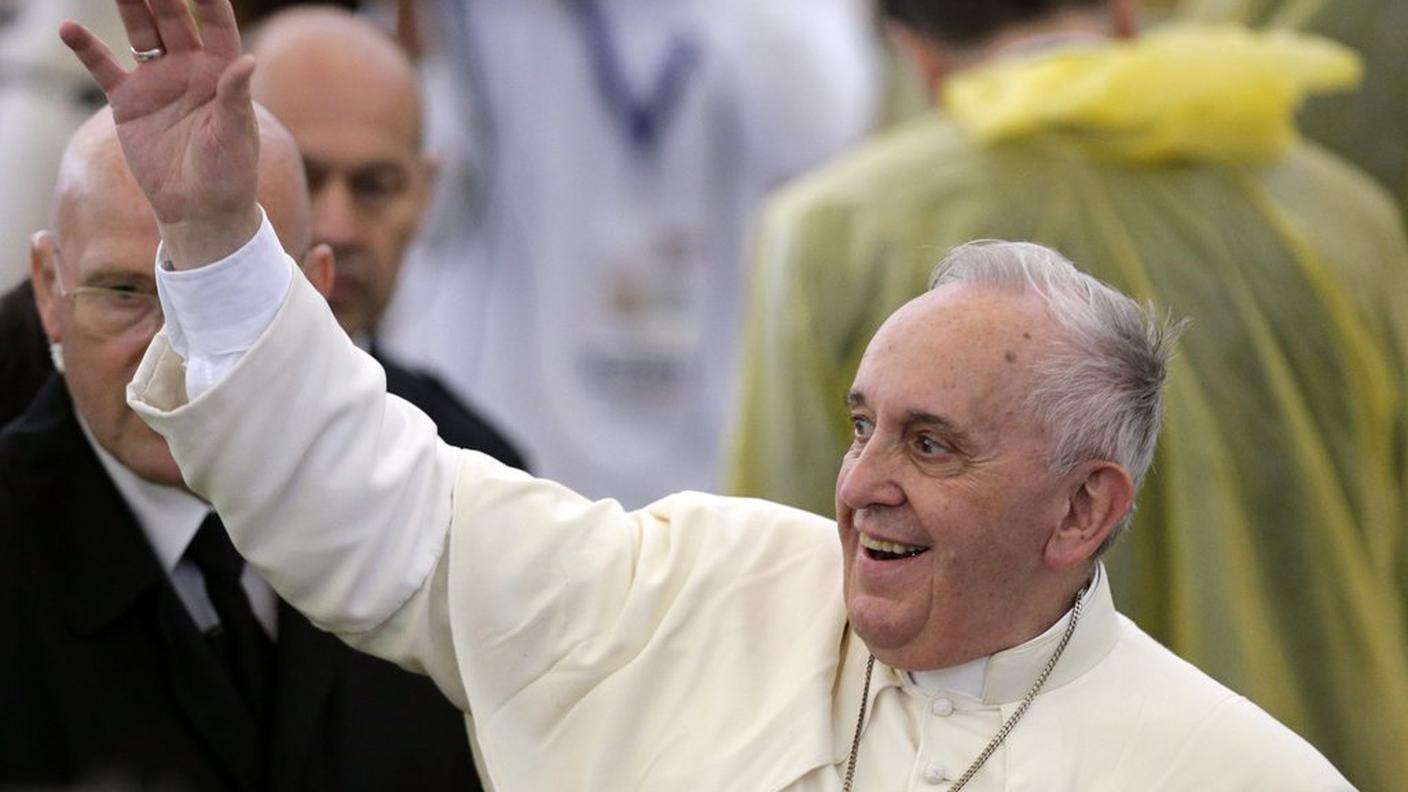 Il Papa ha poi incontrato i religiosi nella cattedrale di Palo