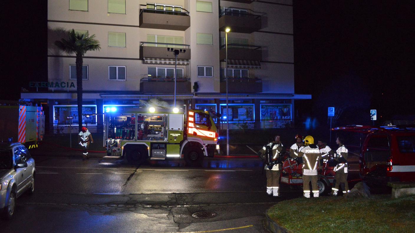 La palazzina in fiamme