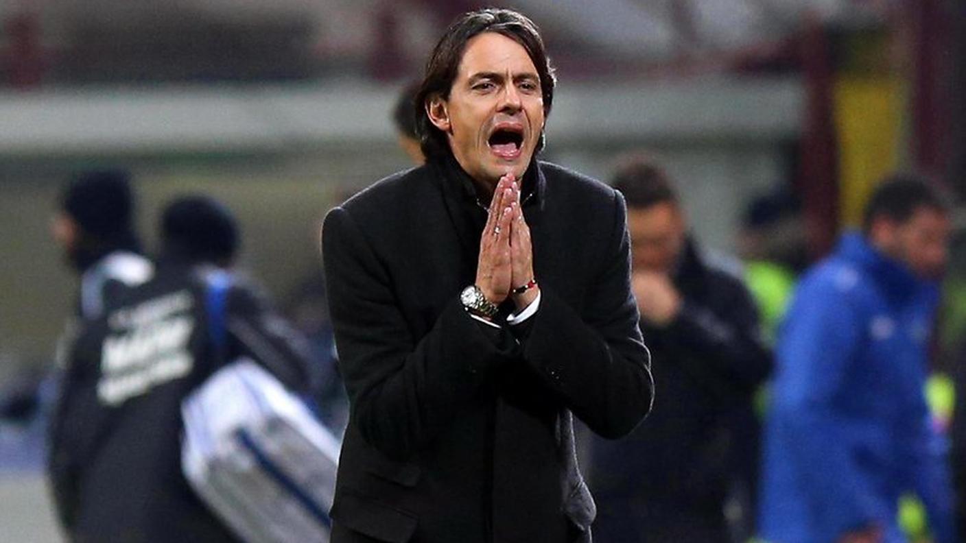 Domenica da dimenticare per l'allenatore rossonero