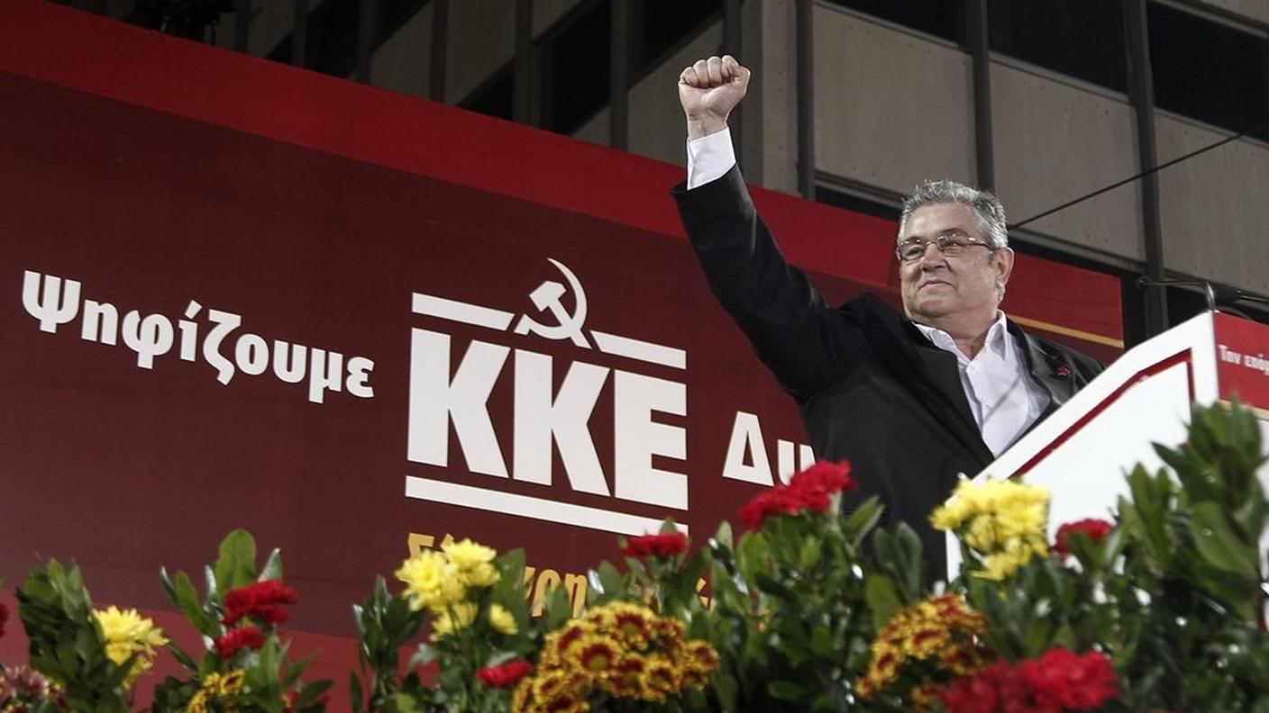 Dimitris Koutsoumbas, guida dei comunisti greci