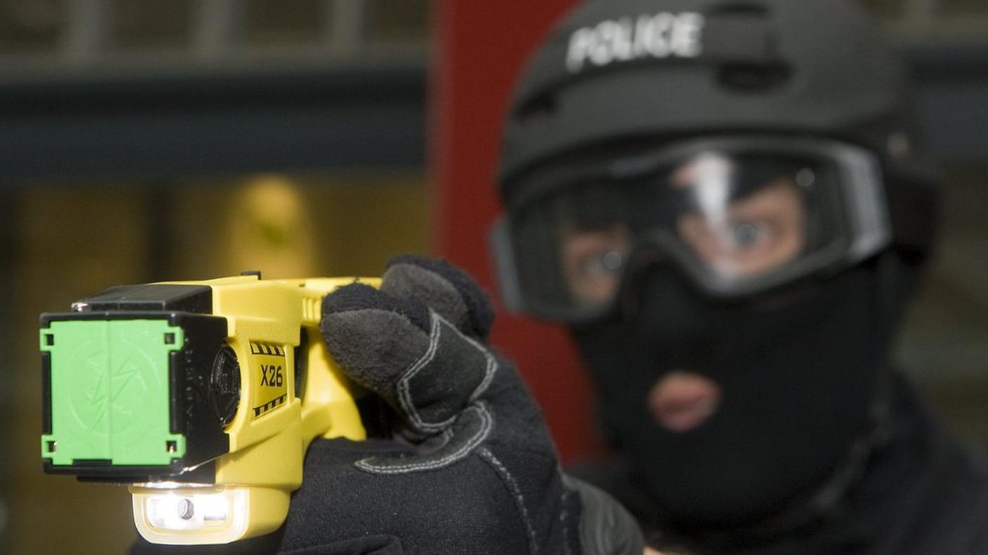 L'arma elettrica è stata estratta 36 volte nel 2014, 22 volte è stato premuto il grilletto