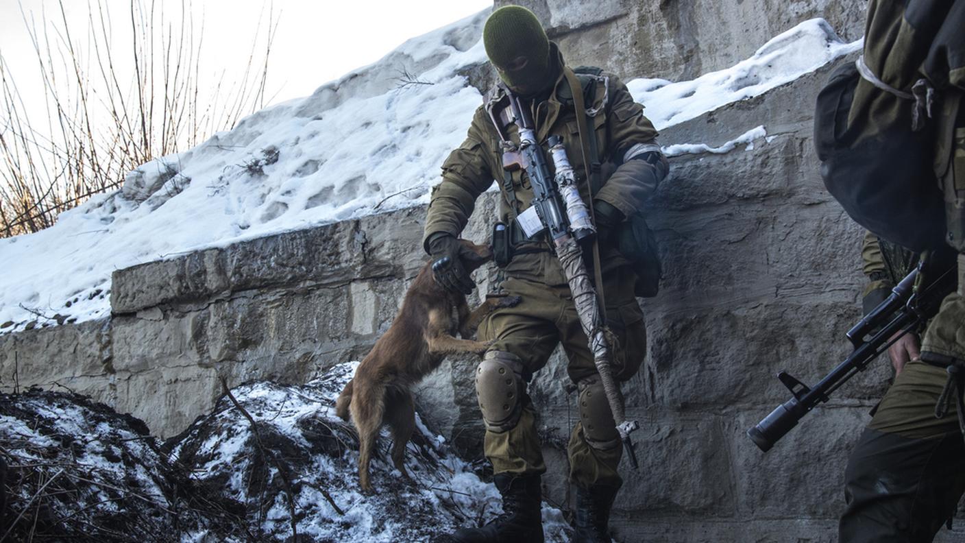 Rispettando gli accordi, il cecchino filorusso giocherà ancora con il cane