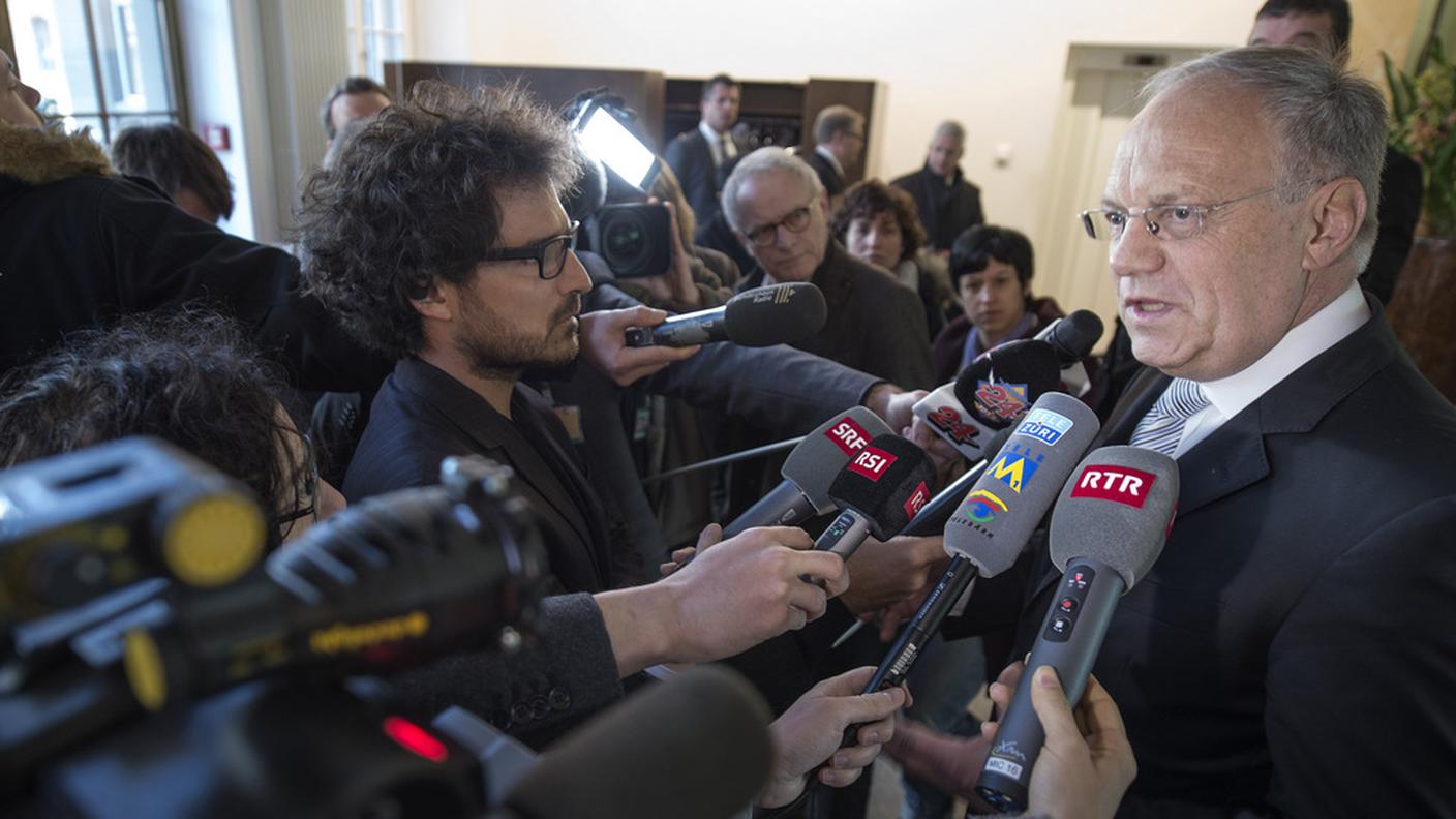 Il capo del Dipartimento federale dell'economia particolarmente sollecitato in questo periodo