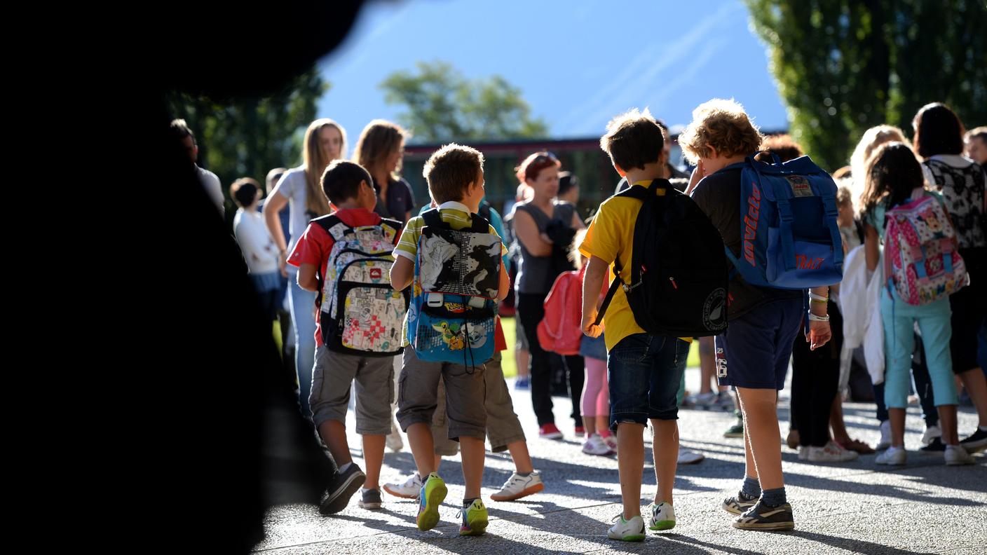 Il francese potrebbe venir appreso solo a partire dalla settima classe