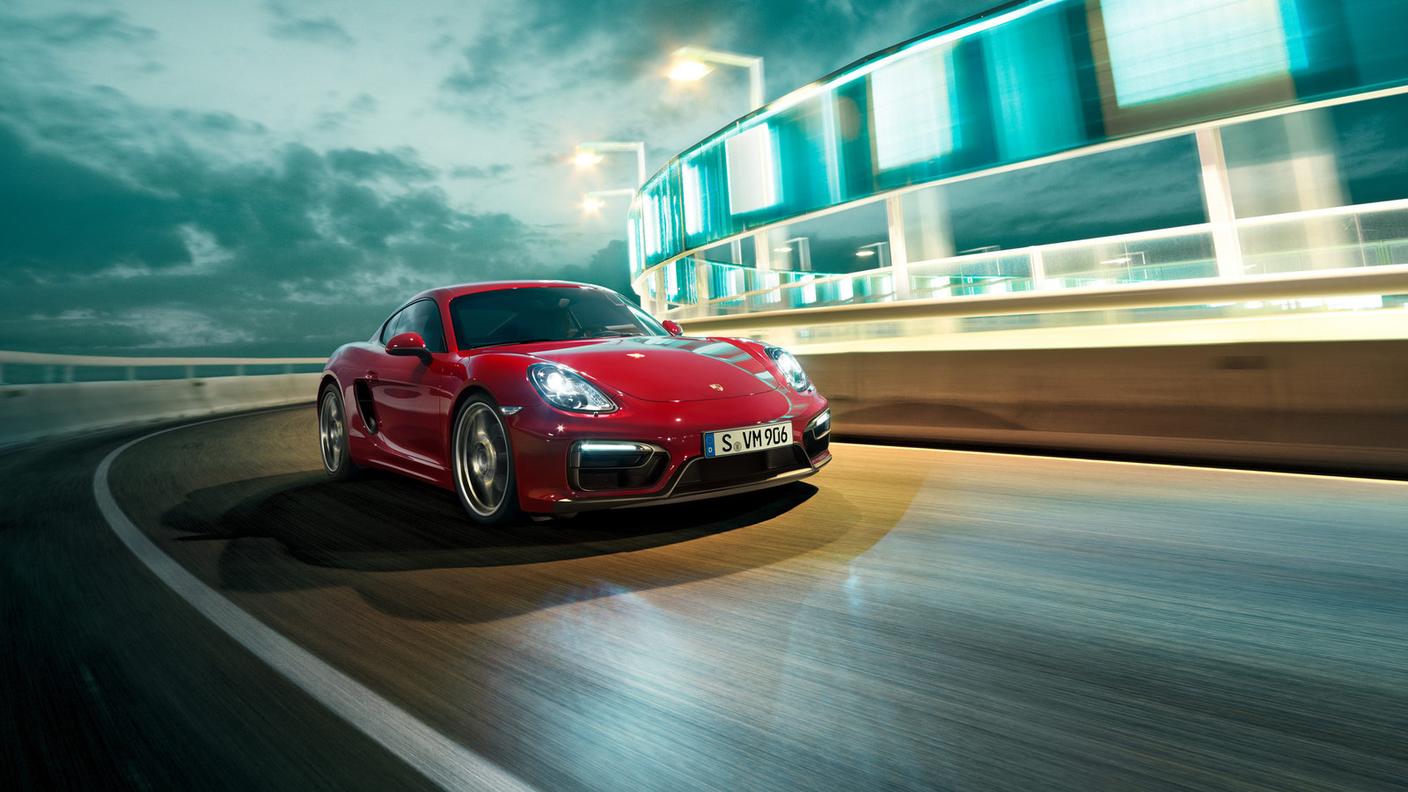 La Cayman GTS è una variante decisamente prestazionale del coupé Porsche