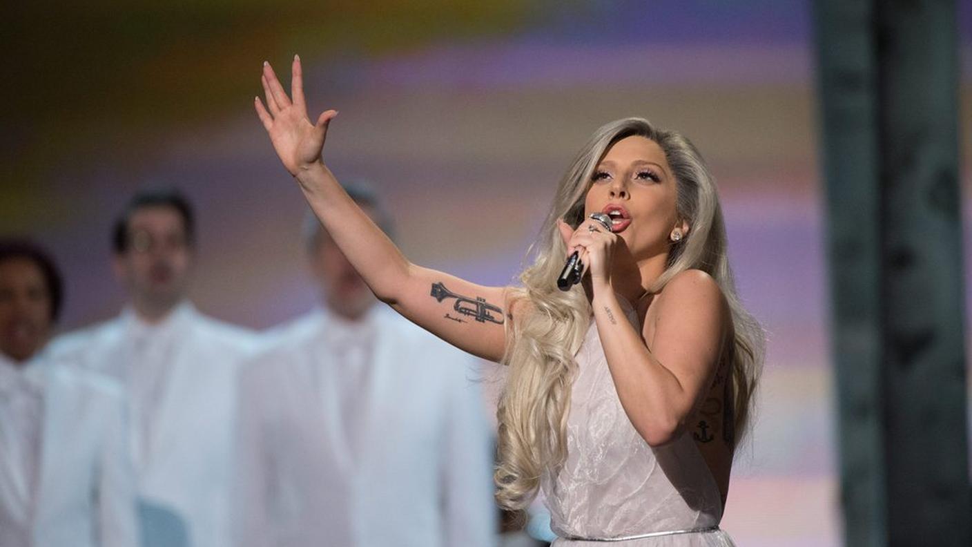 Lady Gaga alla cerimonia degli Oscar alla fine di febbraio