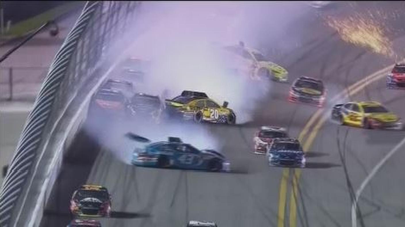 Nemmeno un graffio per il pilota Austin Dillon