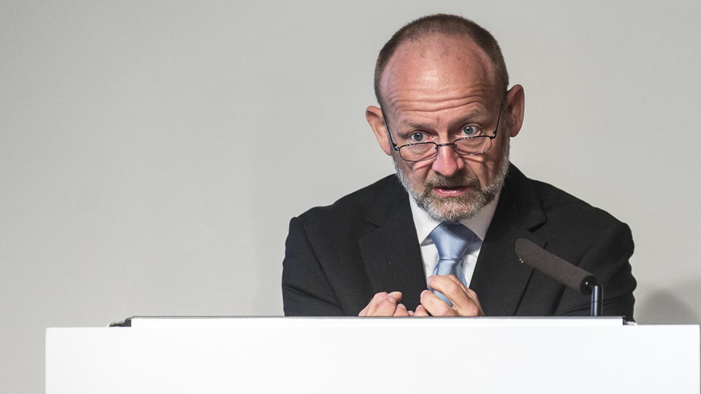 Dominique de Buman durante l'assemblea della FST
