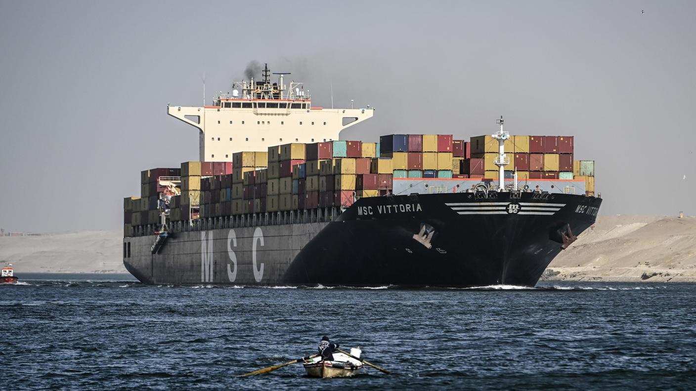 Una nave porta container (foto d'archivio)