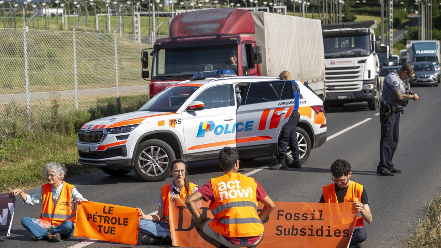 Il blocco verso l'aeroporto di Ginevra