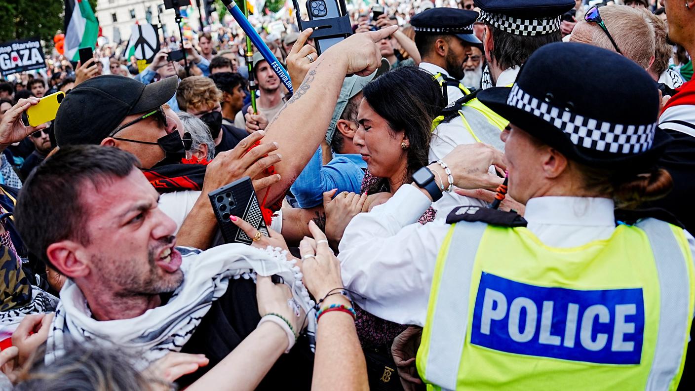 Oltre 2'500 agenti sono stati dispiegati per gestire diverse manifestazioni pro-palestinesi nella capital