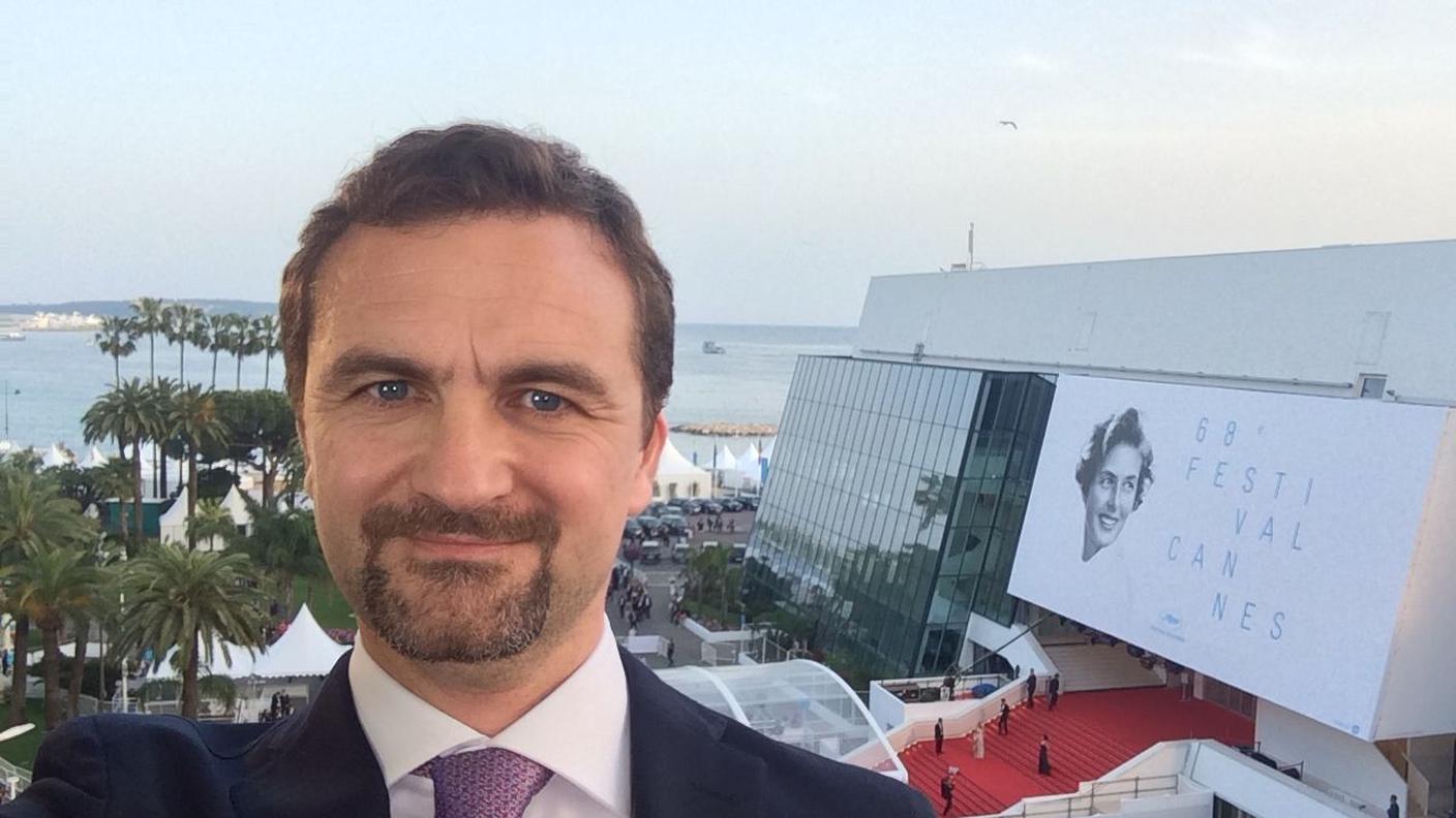 Selfie SUL tappeto rosso (l'ultimo, promesso, solo per farla a Frémaux)