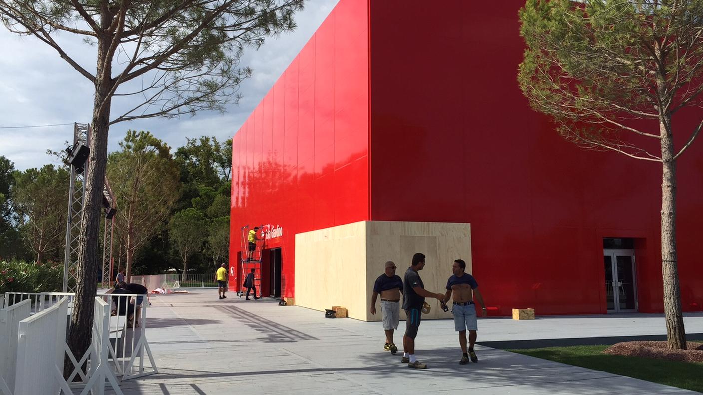 Un cubo al posto del buco: la nuova Sala Giardino