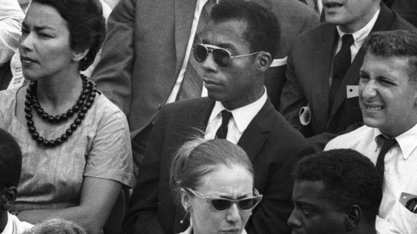 James Baldwin in un'immagine di repertorio presente nel documentario
