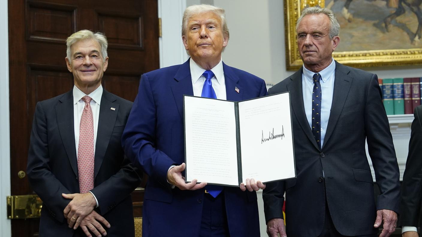 Il presidente statunitense ha firmato in maggio un decreto per tagliare il prezzo dei farmaci negli USA