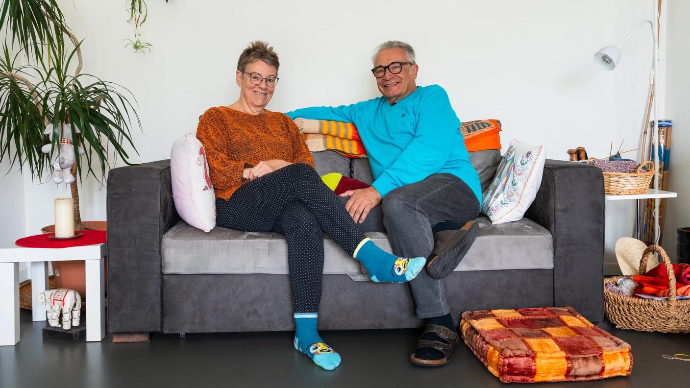 Uschi Ringwald e Werner Brühwiler nel loro appartamento all'Hunziker Areal