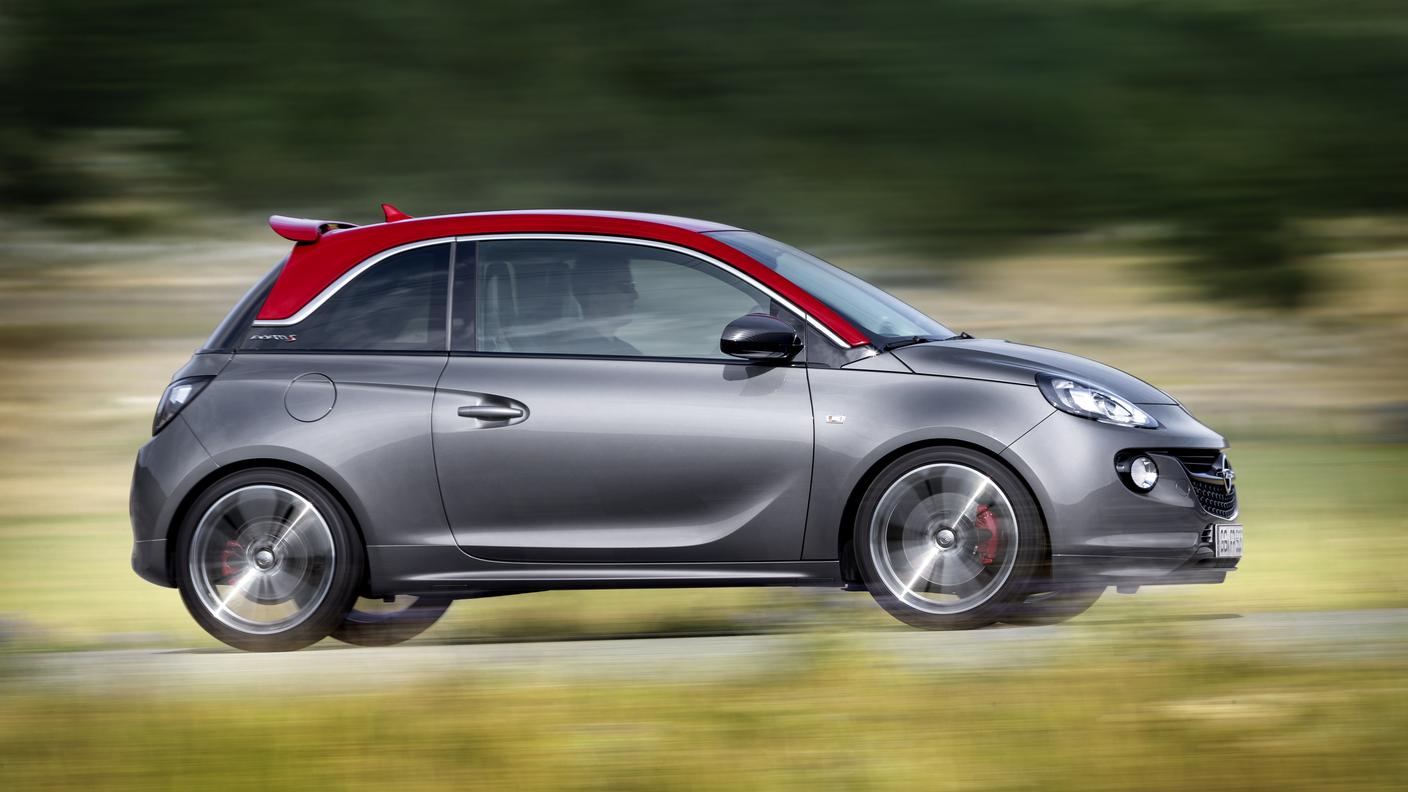 Il design compatto e fluente dell'Opel Adam in versione "S"