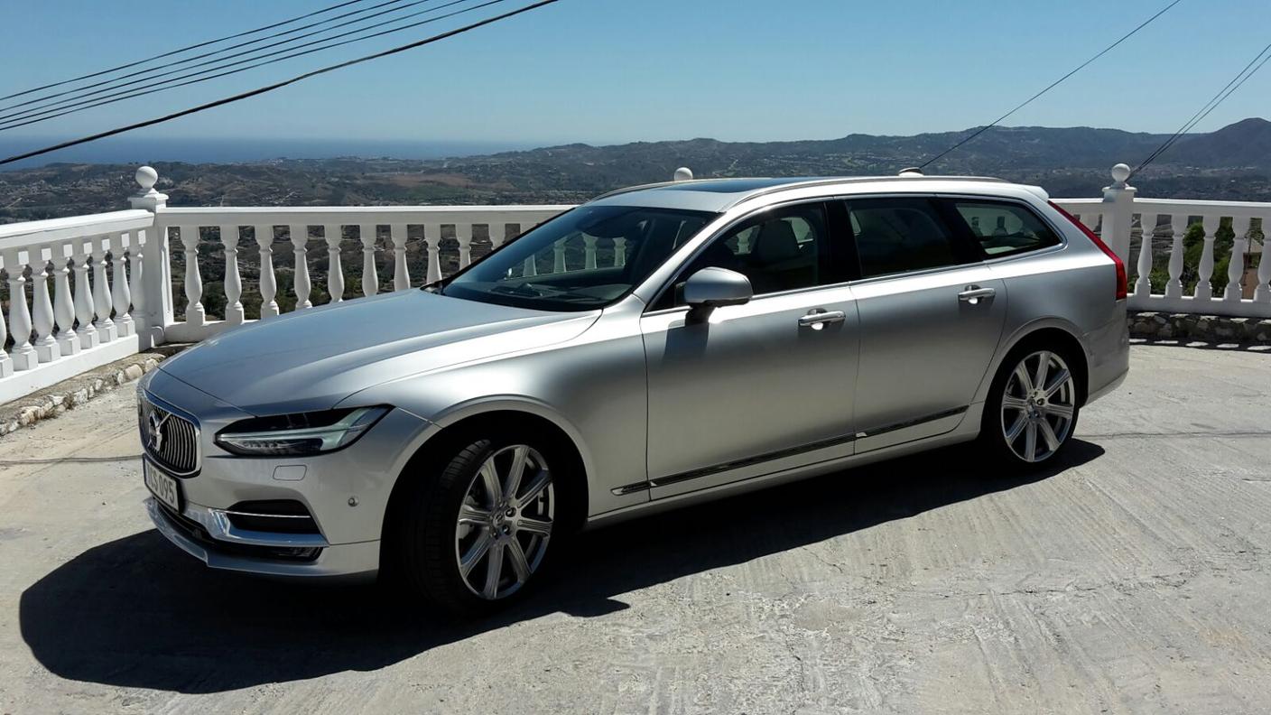 La V90 è l'ultima nata nella dinastia di vetture famigliari Volvo