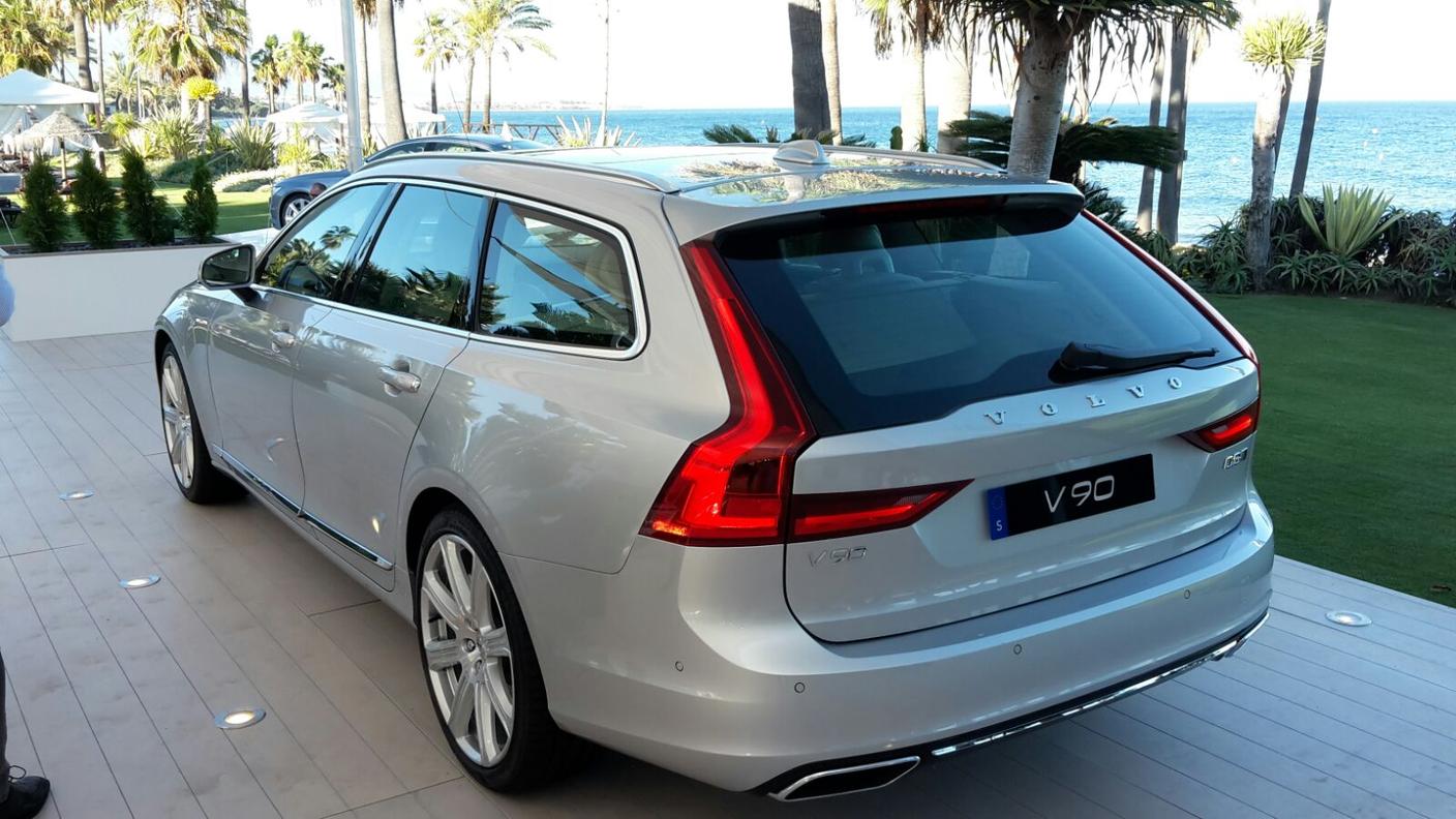 Volvo V90