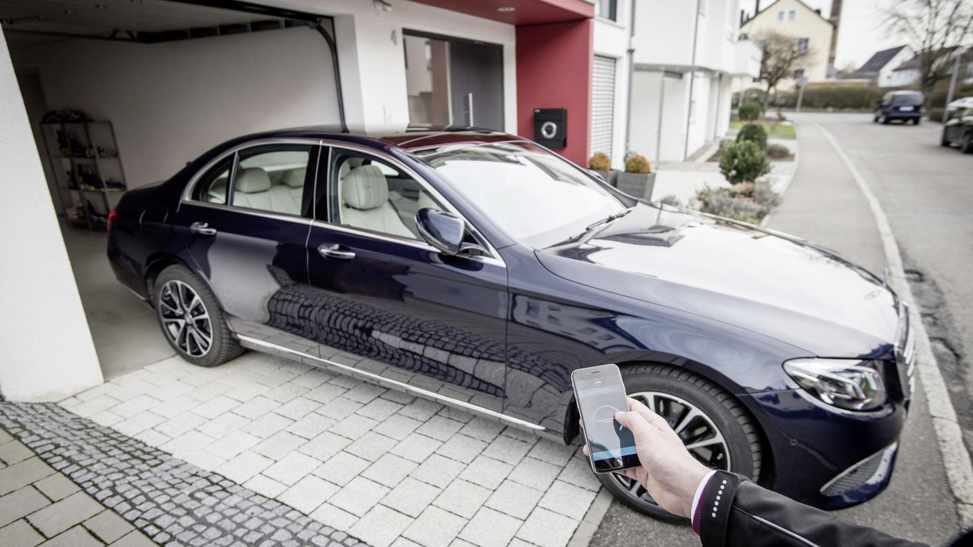 Parcheggiare con un'app? Possibile, ma con diverse restrizioni