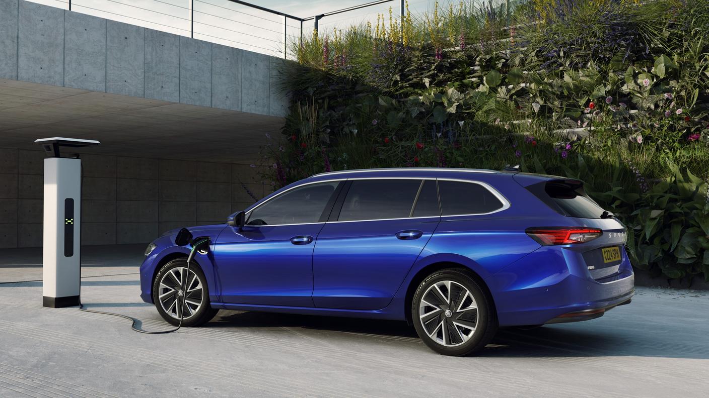 Skoda è la terza marca più venduta in Svizzera anche grazie alle ibride plug-in