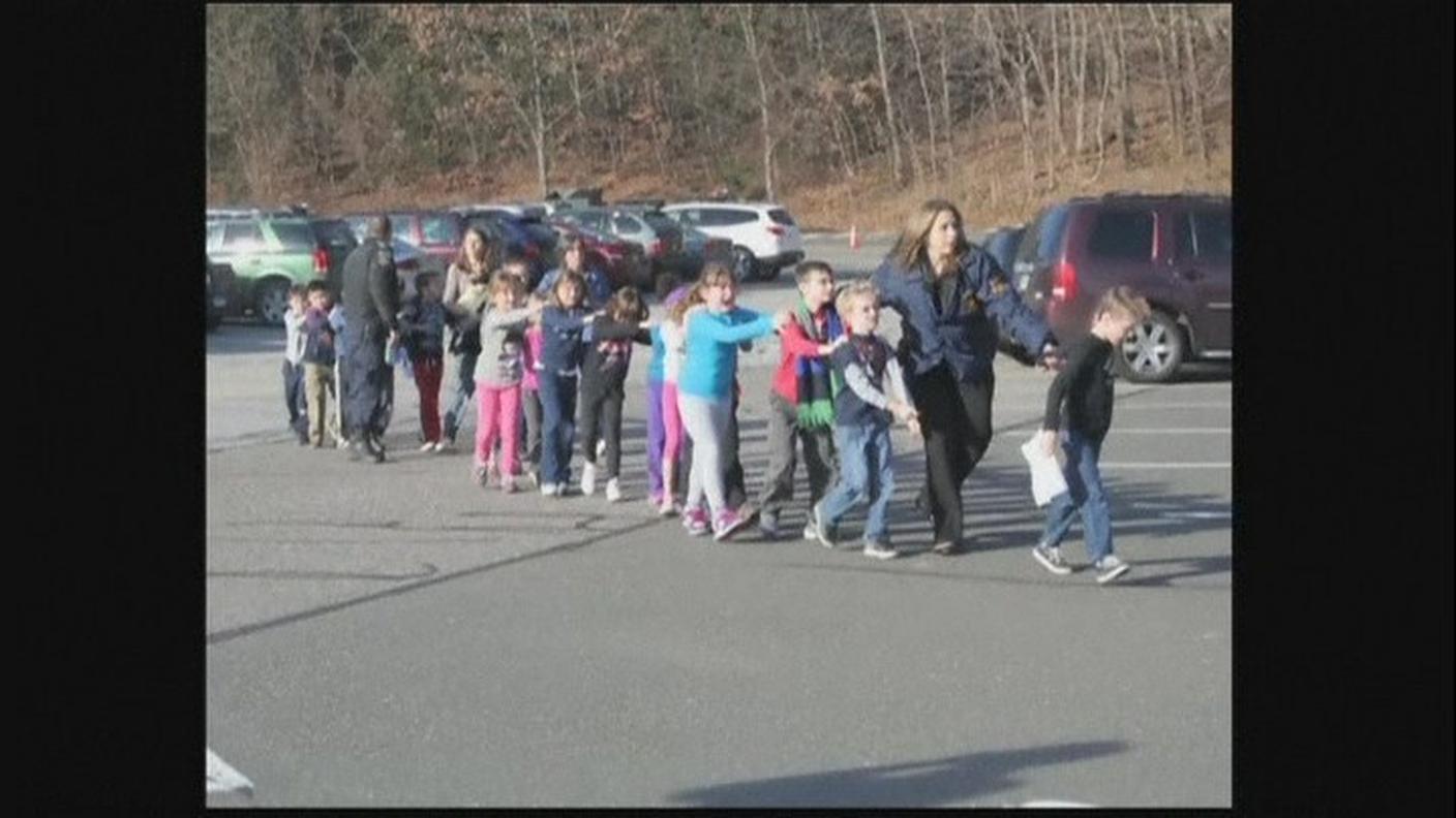 SPARATORIA SCUOLA NEWTOWN.JPG
