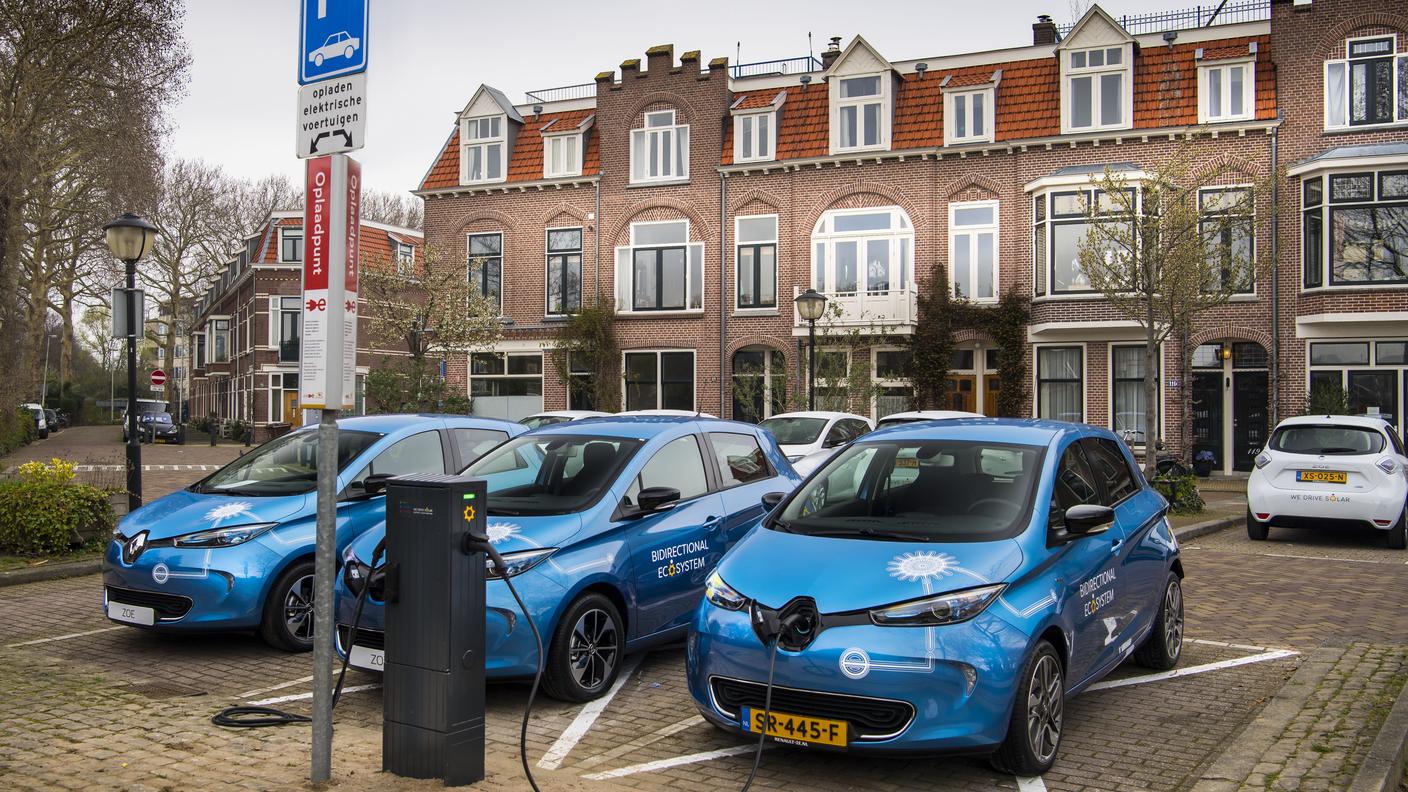 Brusco calo delle vendite di auto elettriche in Europa a novembre