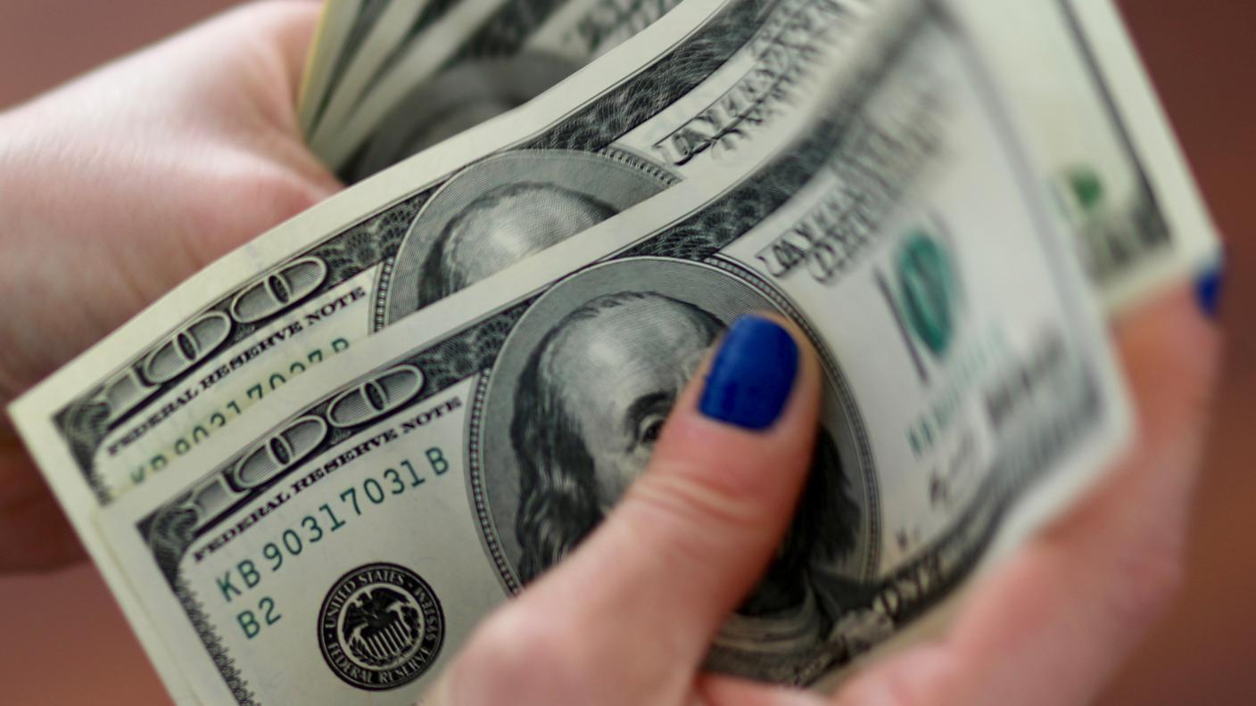 Il numero dei milionari in dollari è leggermente calato