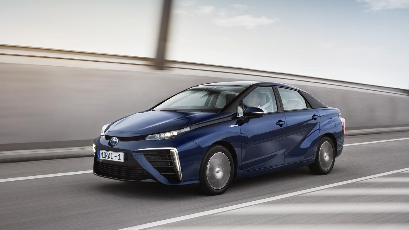 La Toyota Mirai a idrogeno è tra le auto a trazione alternativa in evidenza a gennaio
