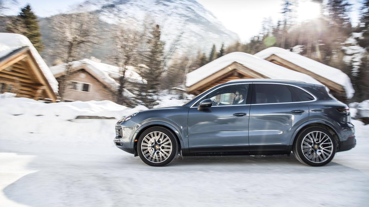 Porsche ha saputo limitare le perdite ad inizio 2021 grazie anche al SUV Cayenne