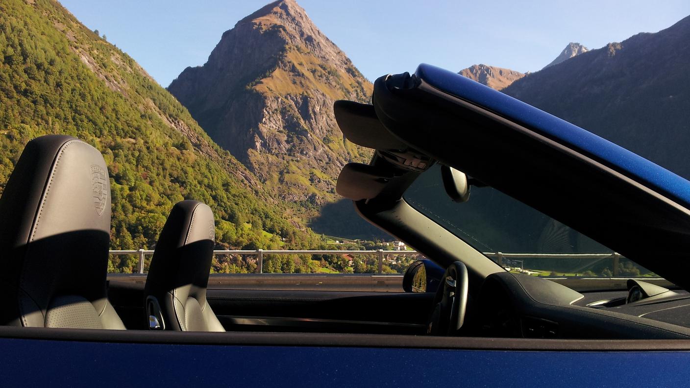 Porsche 911 Carrera 4 Cabrio