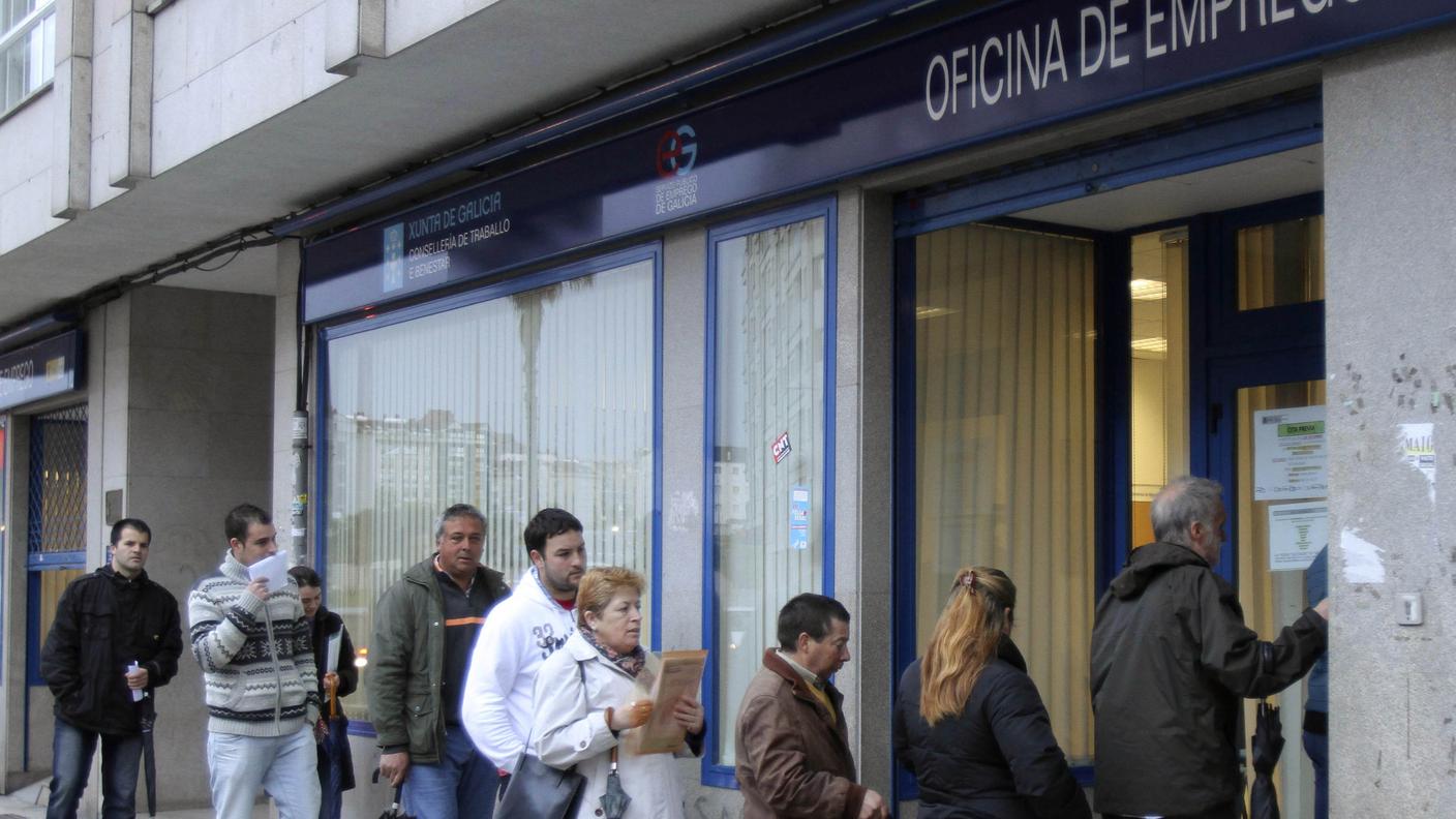 Una coda sempre più lunga in Spagna