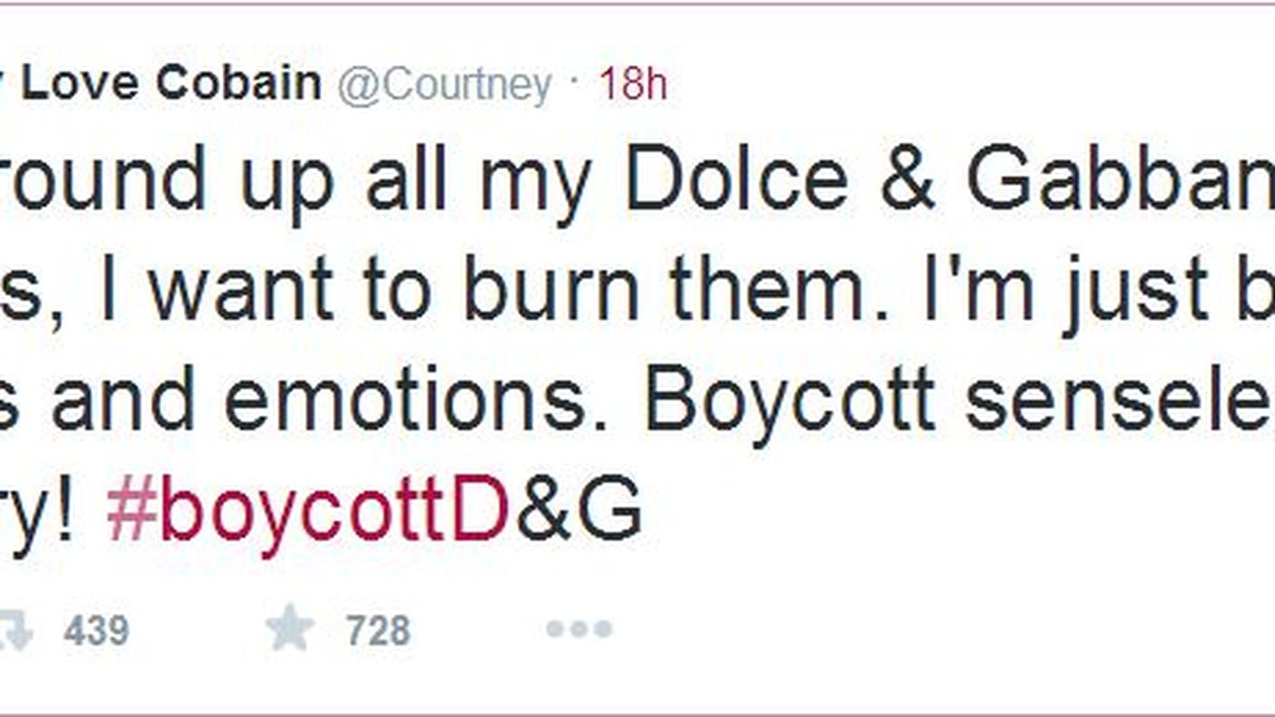 Courtney Love vuole bruciare tutti i suoi abiti D&G