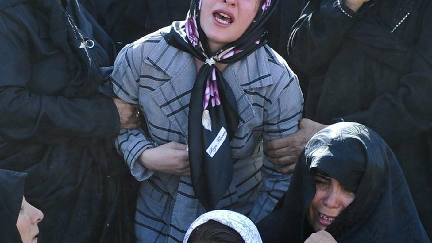 Terremoto in Iran, circa 300 morti