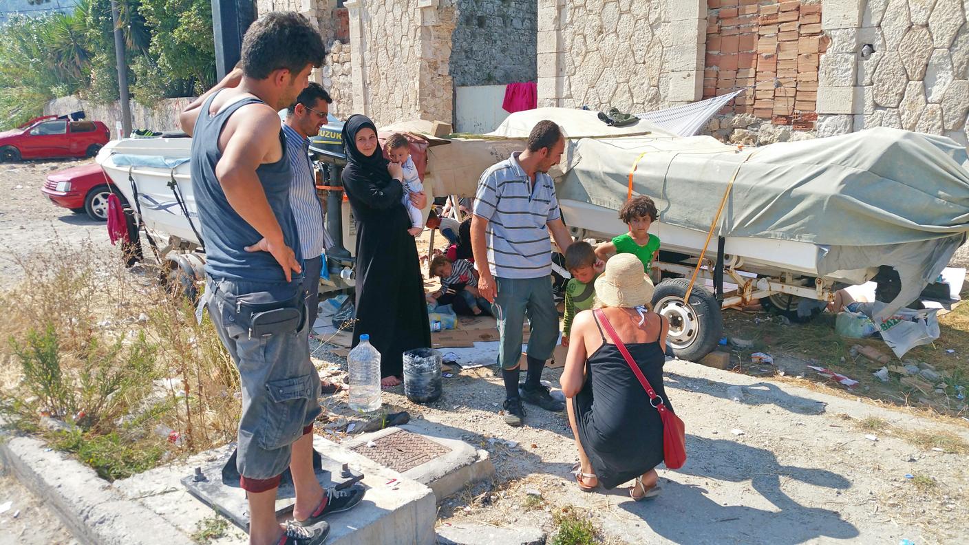 Incontro con una famiglia in fuga