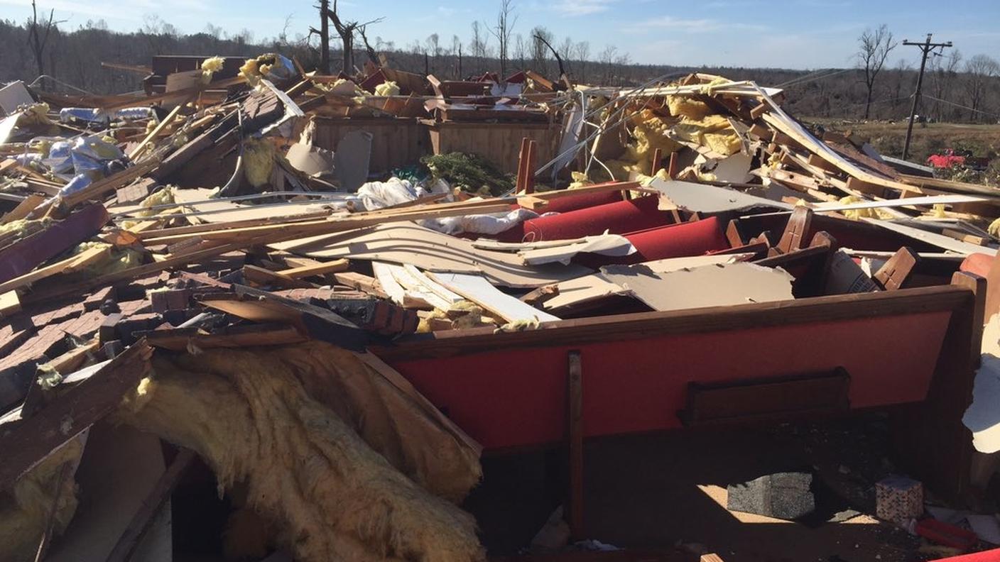 Quel che resta di una chiesa a Holly Springs, Mississippi