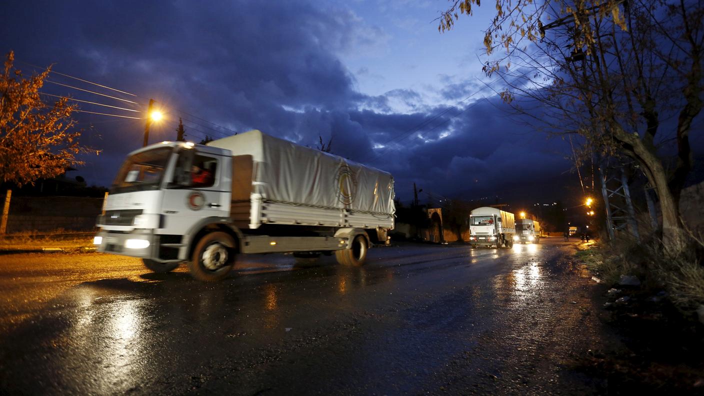 I convogli di aiuti verso la città