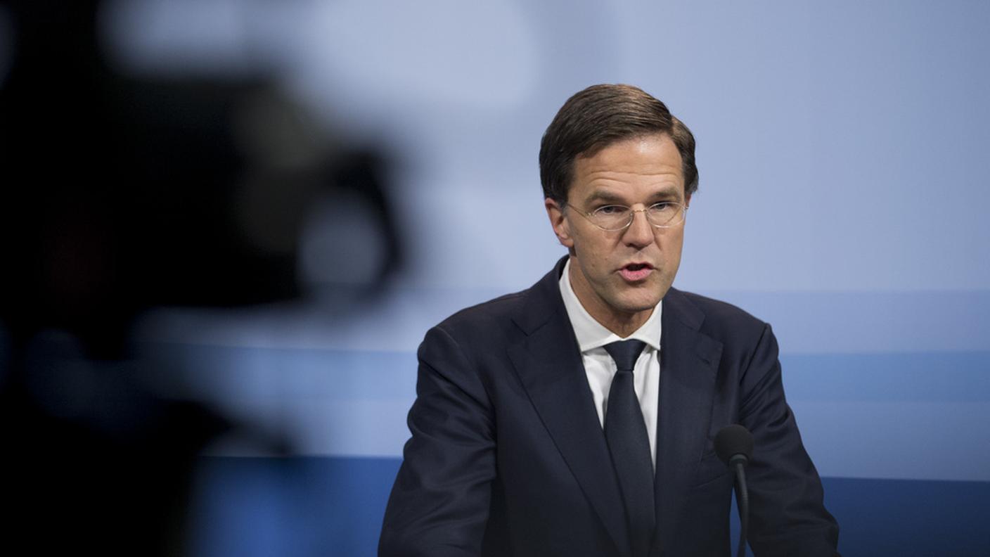 Mark Rutte spiega la decisione del Governo