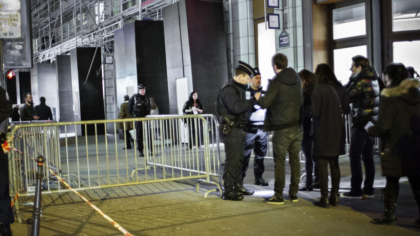 Rock, birra e tanta polizia