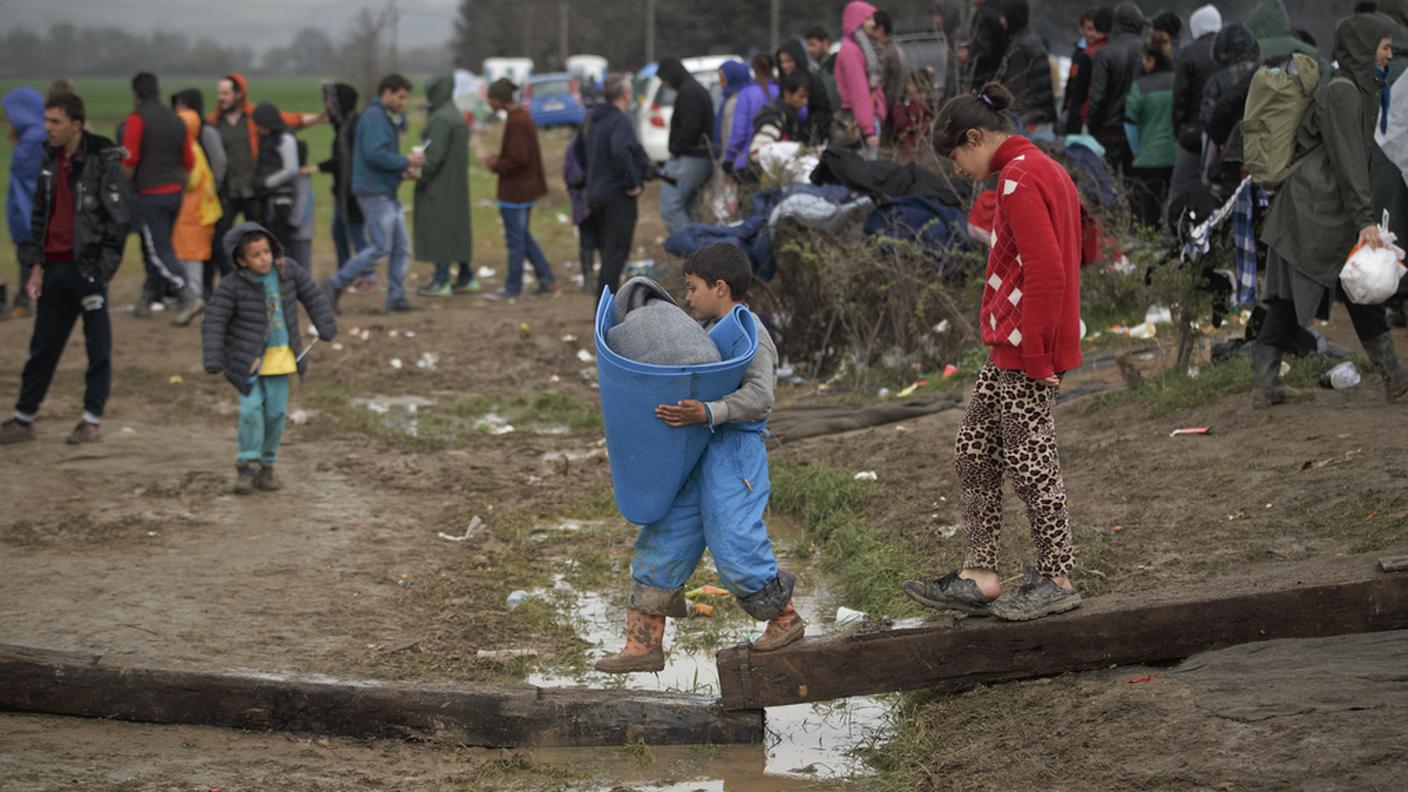 Moltissimi i bambini accampati in condizioni igieniche disastrose
