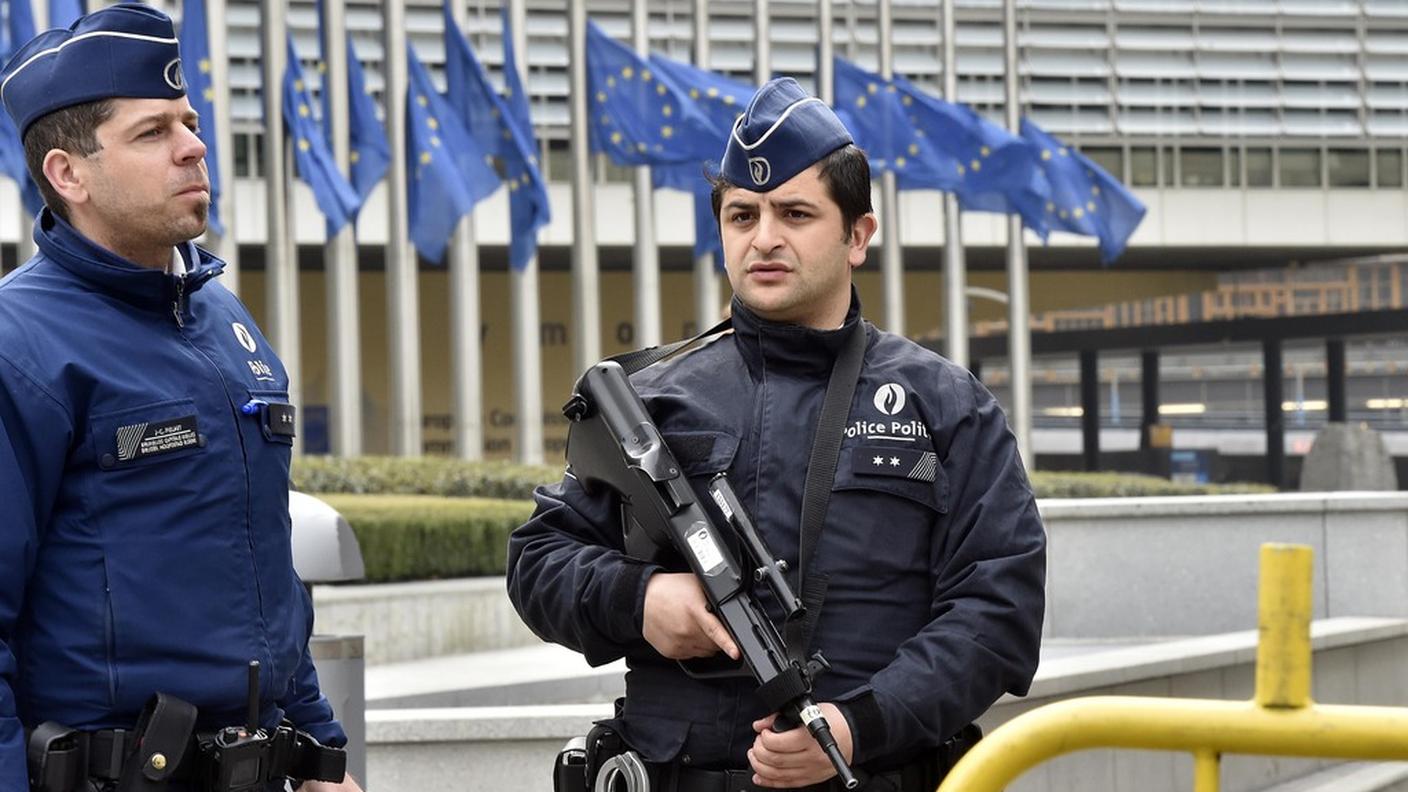 Agenti a Bruxelles dopo gli attacchi del 22 marzo scorso