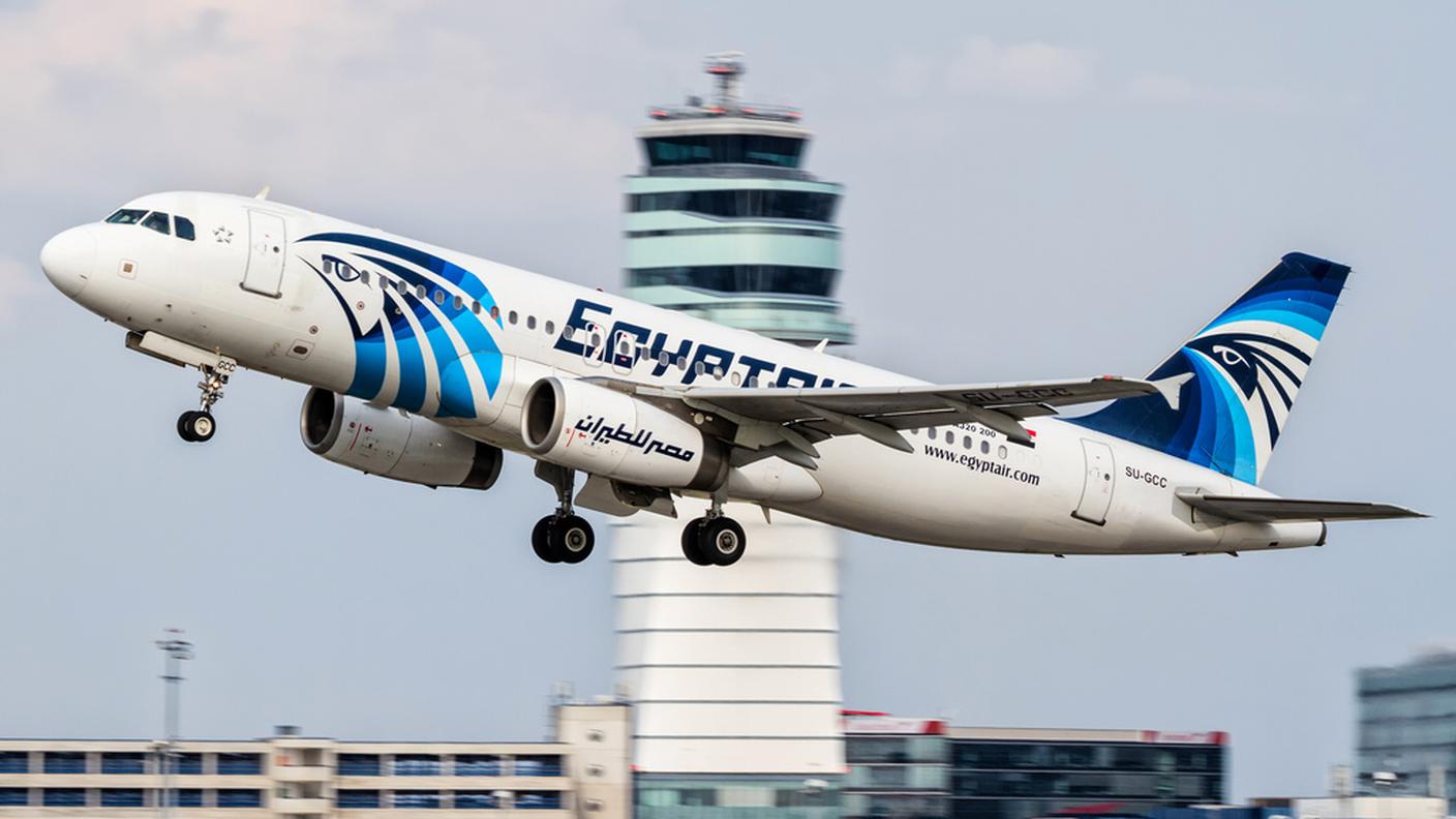 L'aereo sarebbe precipitato a causa di un grave incendio nel cockpit