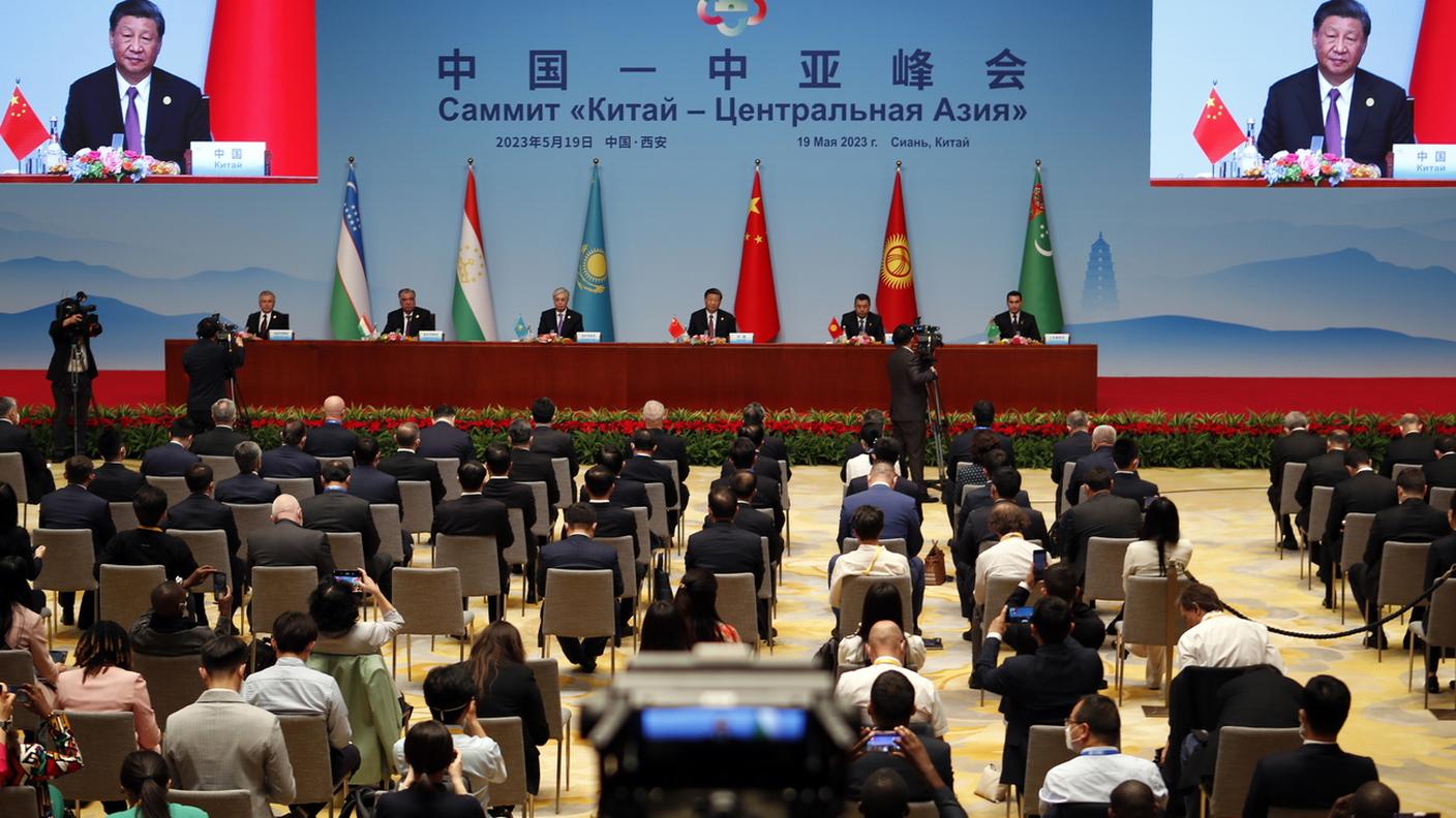 Un momento del vertice con il presidente cinese Xi Jinping