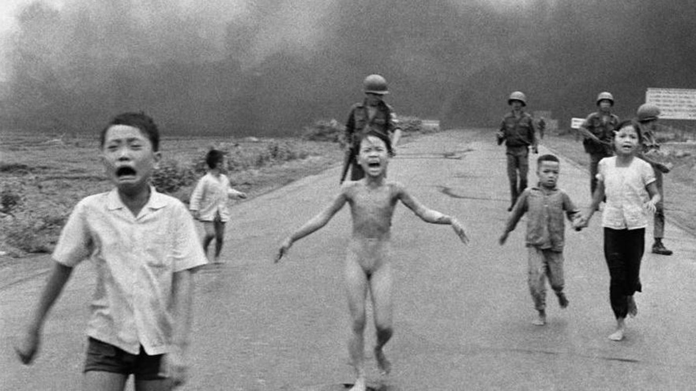 La fotografia simbolo della guerra in Vietnam è stata scattata da Nick Ut nel 1972