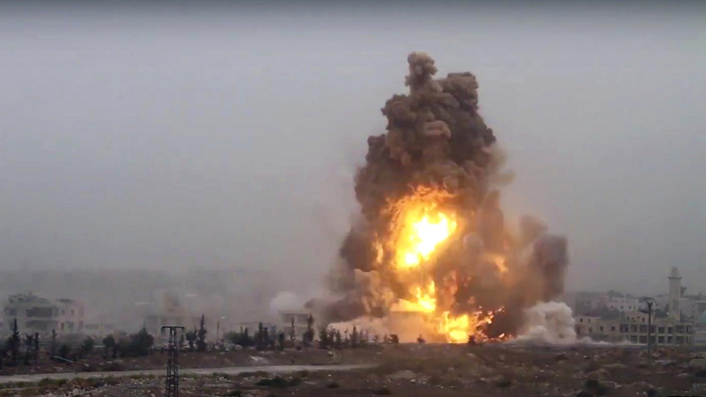 L'esplosione di una vettura imbottita di esplosivo vicino ad Aleppo (archivio)
