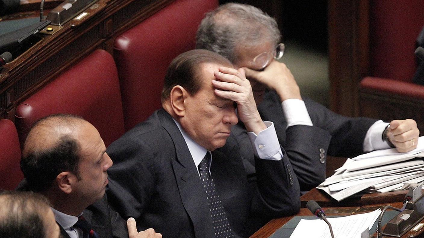 Ancora guai giudiziari per l'ex premier italiano Silvio Berlusconi, rinviato a giudizio dalla Procura di Roma