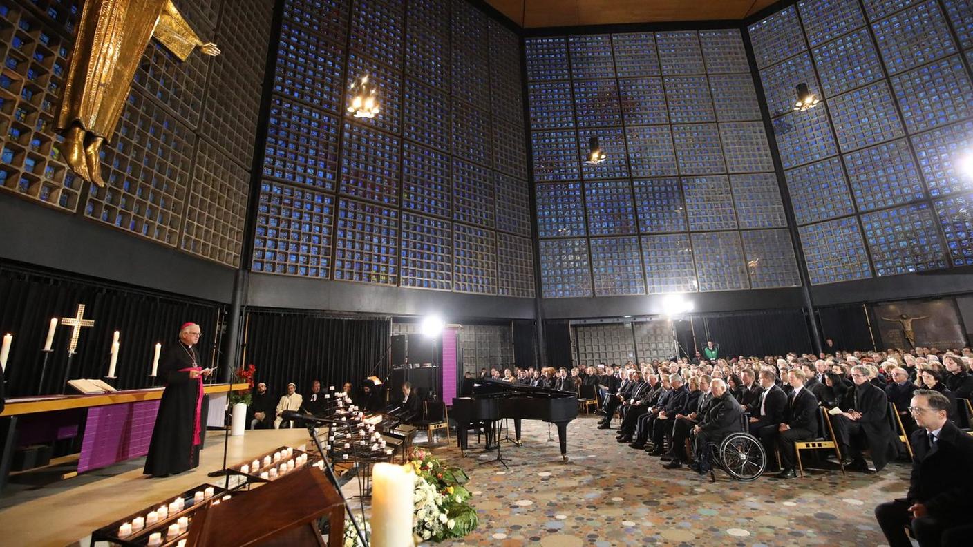 La cerimonia di commemorazione