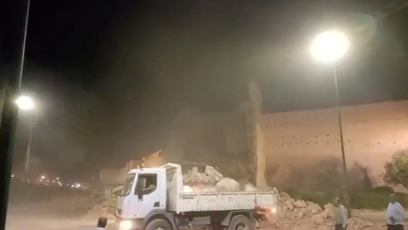 Le primi immagini giunte dal Marocco ritraggono scene di macerie e distruzione