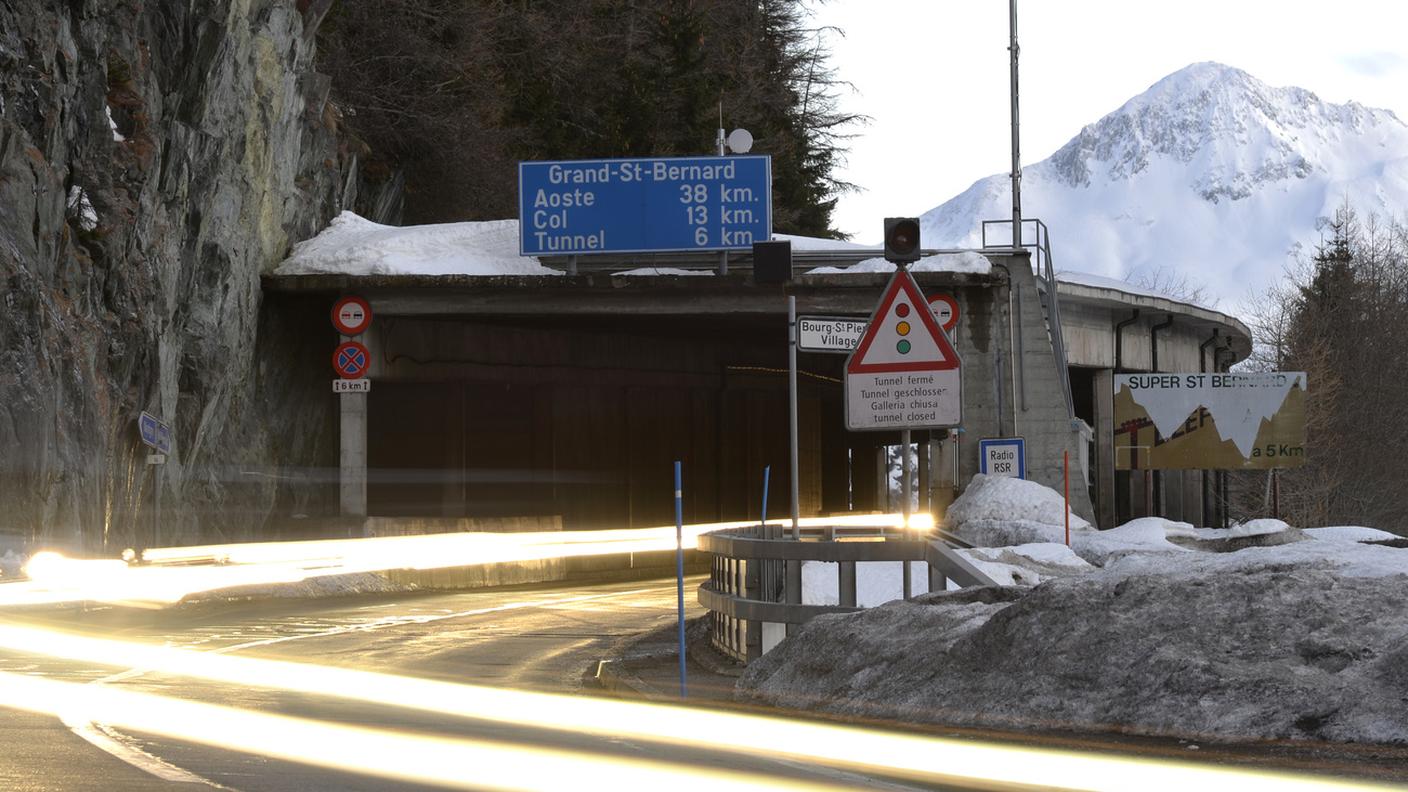 Il tunnel del Gran San Bernardo dall'entrata vallesana di Bourg-Saint-Pierre