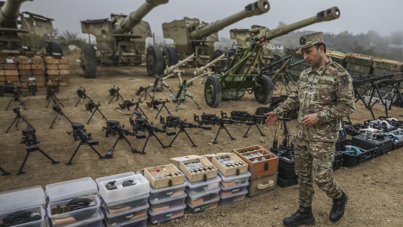 Un ufficiale delle forze armate dell'Azerbaijan

